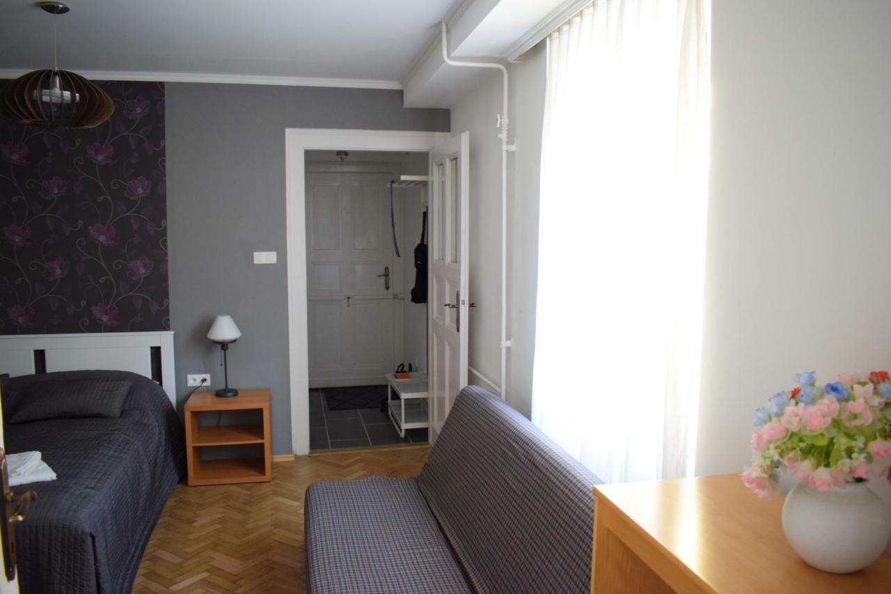 Diamond Astoria Apartments Budapeste Exterior foto