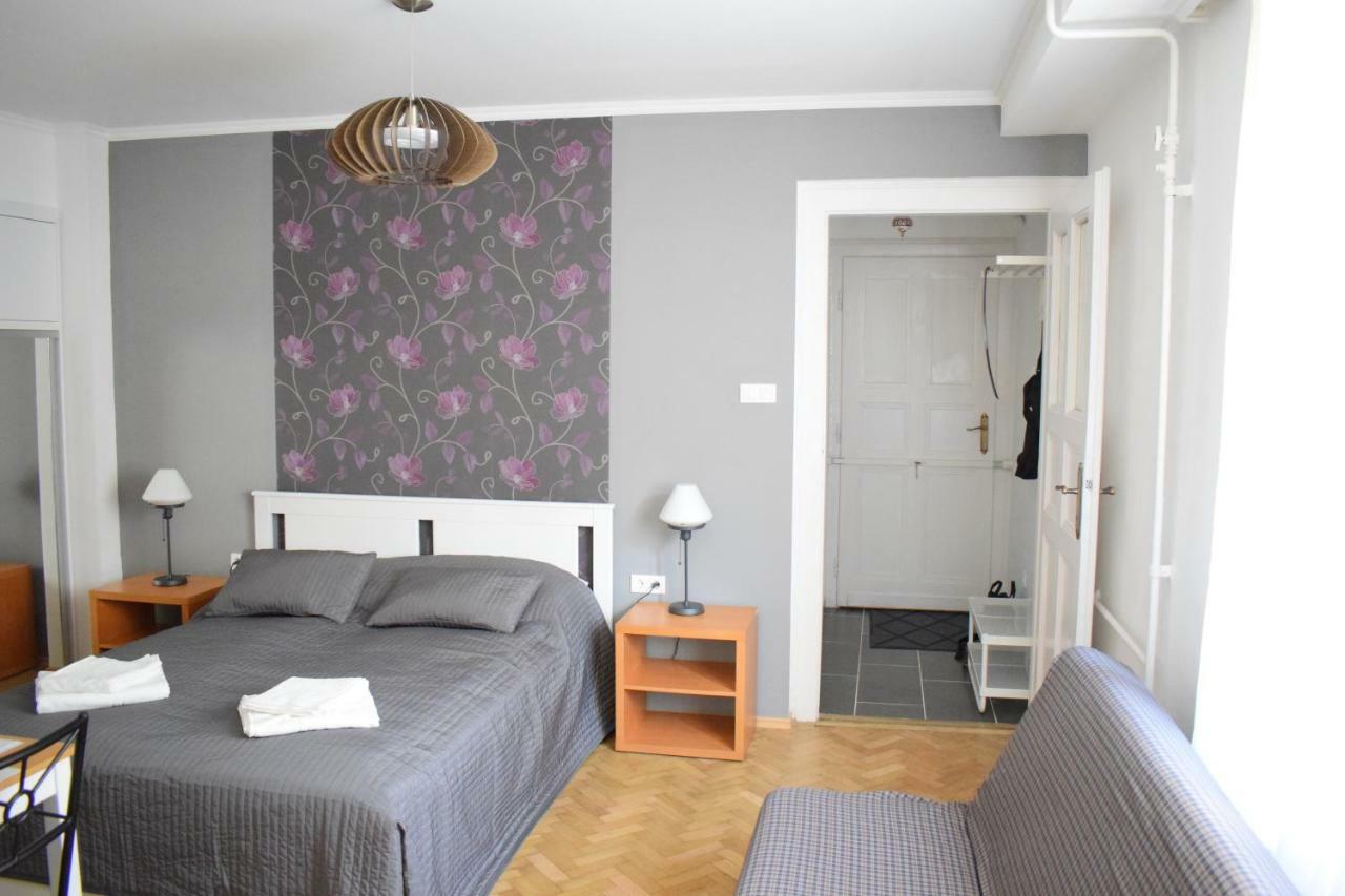 Diamond Astoria Apartments Budapeste Exterior foto